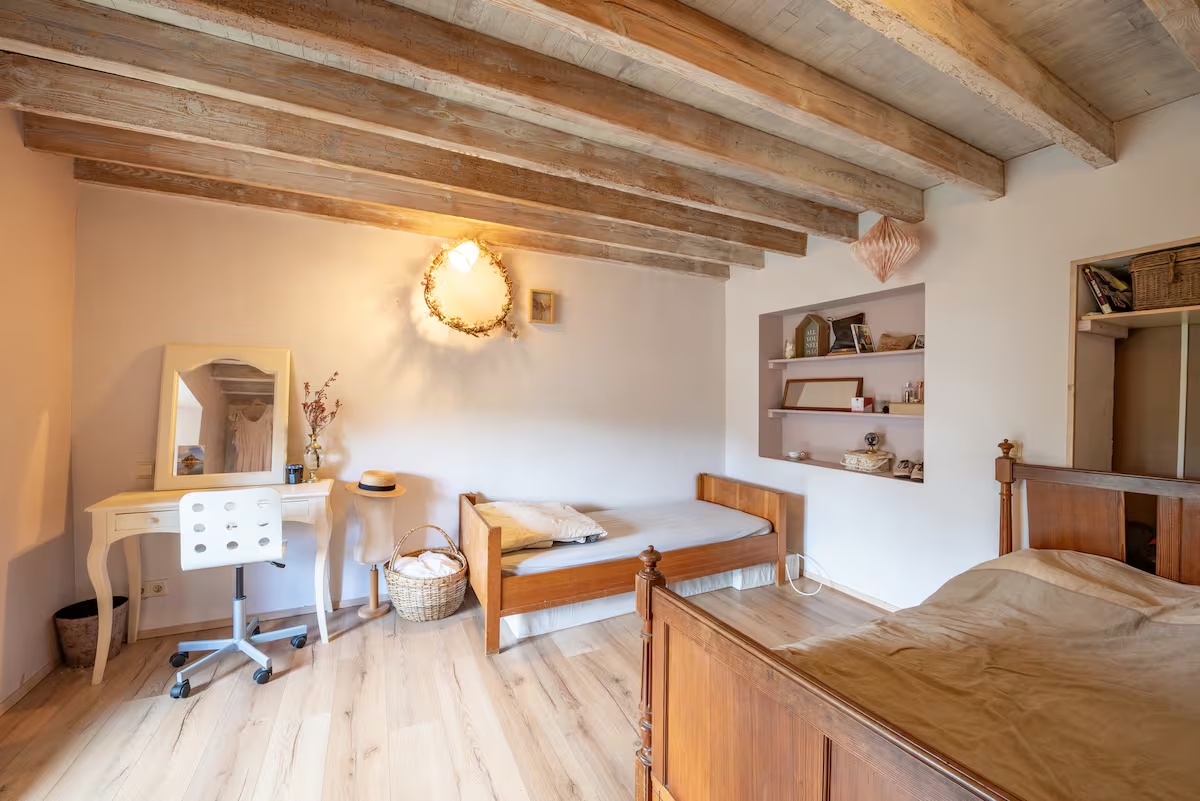 d5414f7a-1bd4-4847-bd39-4213a0678cad